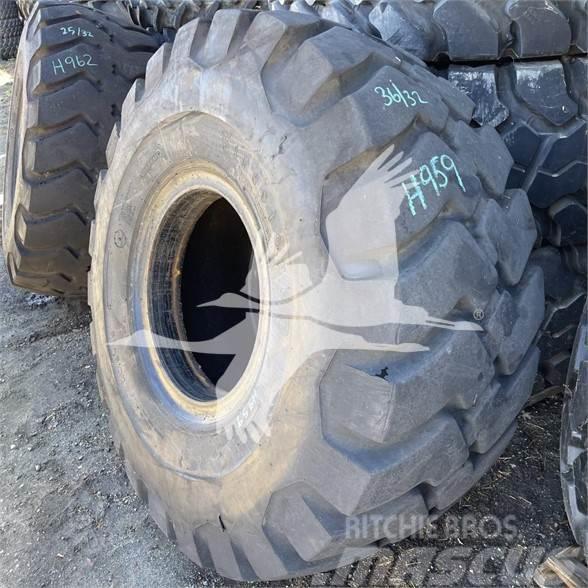 Firestone 26.5x25 Neumáticos, ruedas y llantas