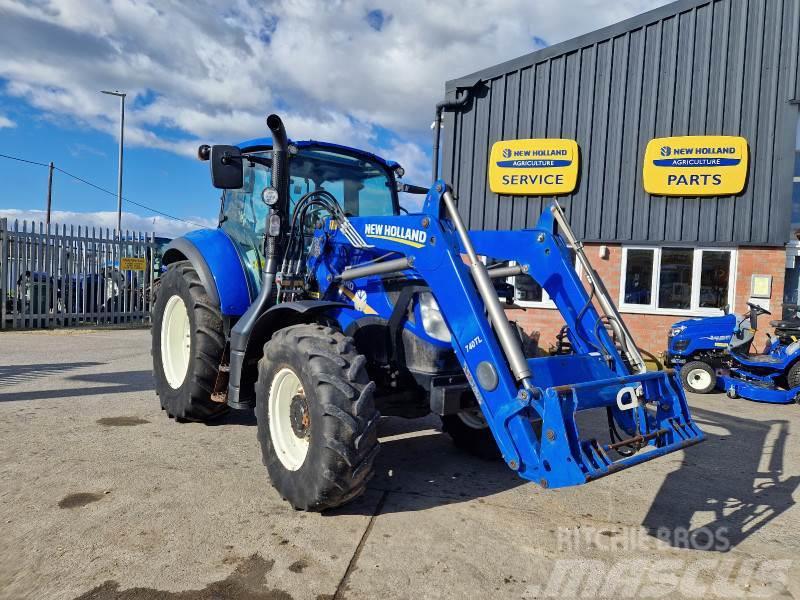 New Holland T5.110 & LOADER Tractores