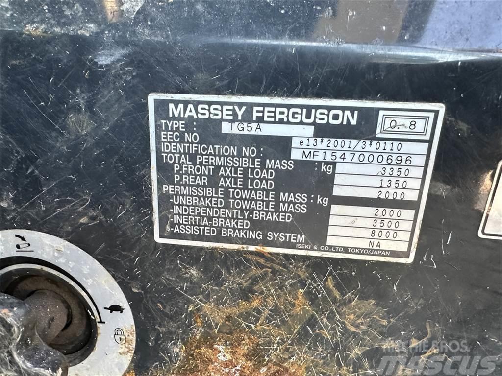 Massey Ferguson 1547 med Frontlæsser Otros equipamientos de construcción