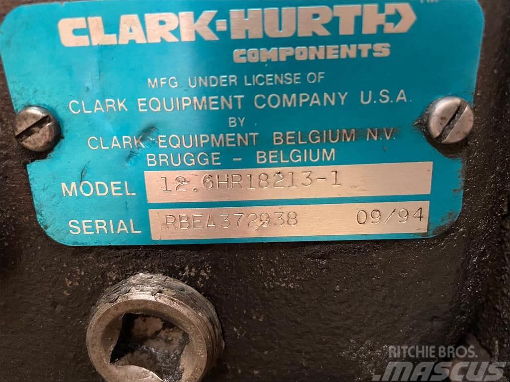 Clark model 12.6HR18213-1 transmission Transmisión