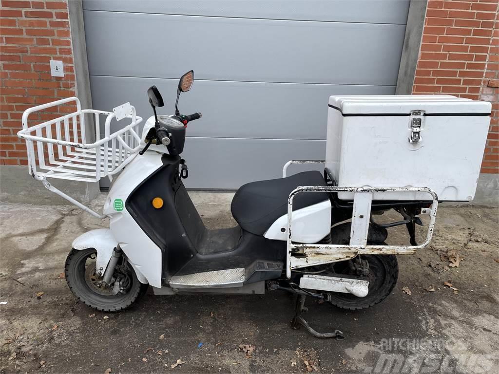  El-scooter V-Moto E-max, German Engineering, Itali Otros componentes