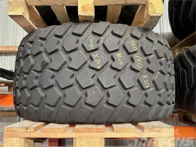 Michelin 560/60 R22.5 ** Nyt komplet hjul ** Neumáticos, ruedas y llantas