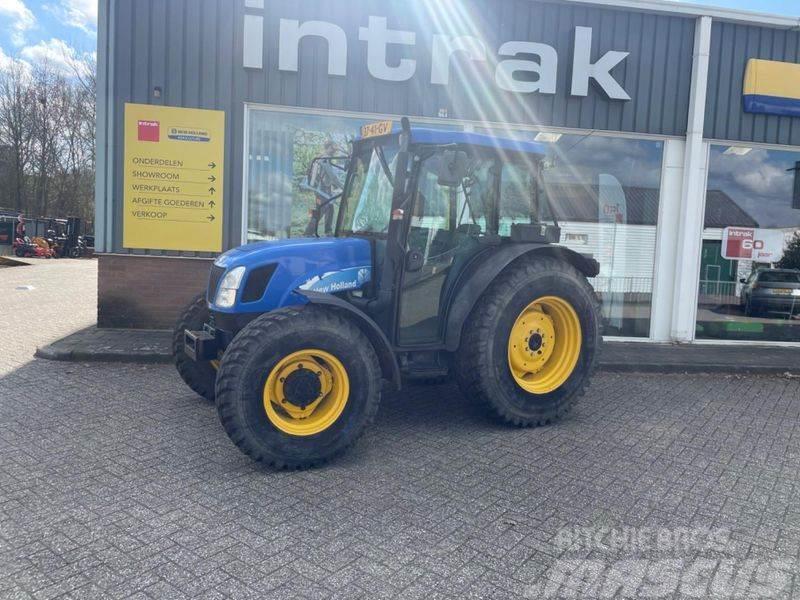 New Holland TND75 Tractores