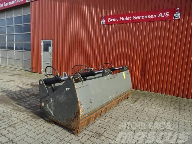 Bressel und Lade S10/450 - 240 cm Desmenuzadoras, cortadoras y desenrolladoras de pacas