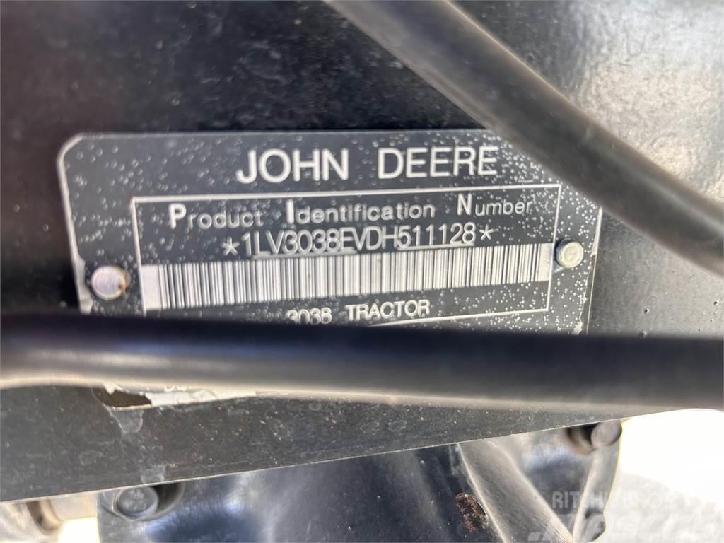 John Deere 3038E Tractores compactos