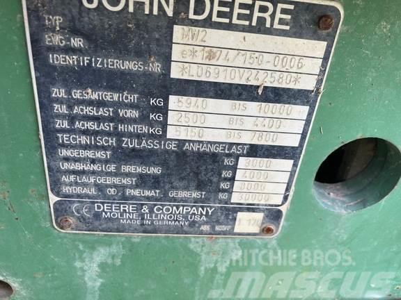 John Deere 6910 Tractores