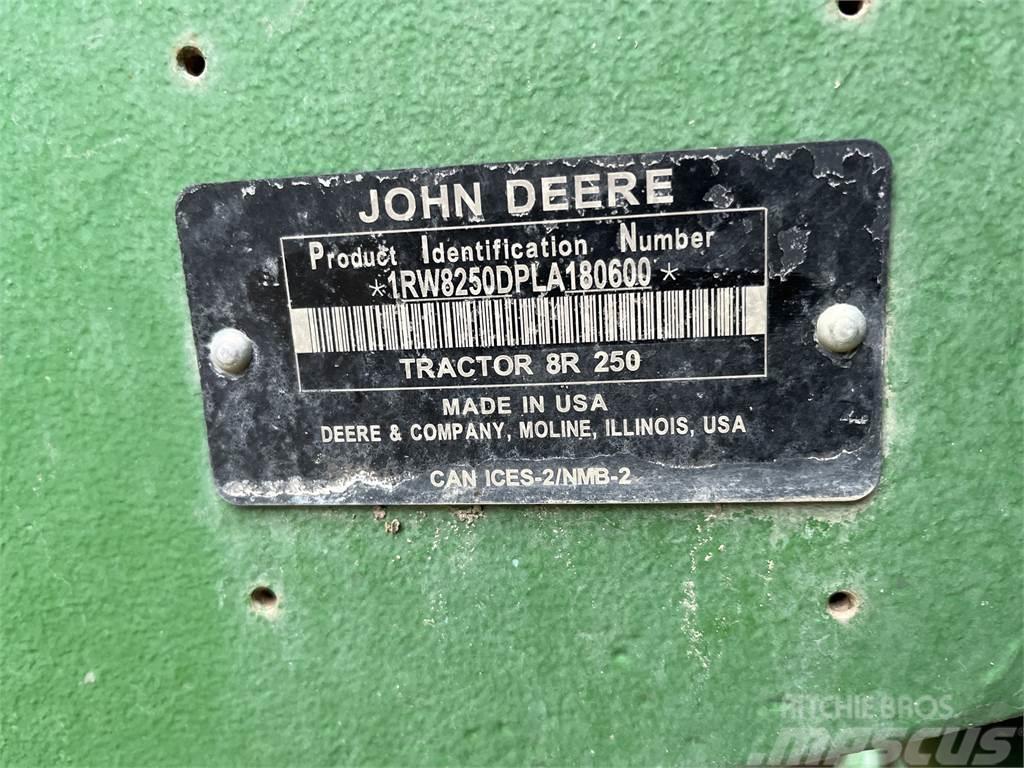 John Deere 8R 250 Tractores