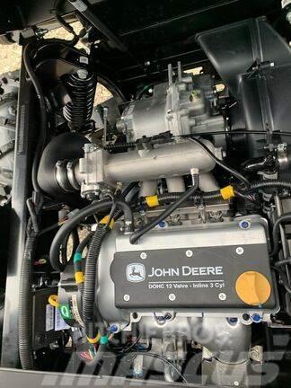 John Deere XUV 835R Maquinaria para servicios públicos