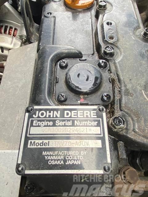 John Deere XUV 865M Maquinaria para servicios públicos