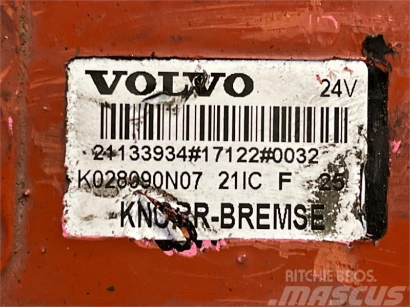 Volvo  VALVE 21133934 Radiadores