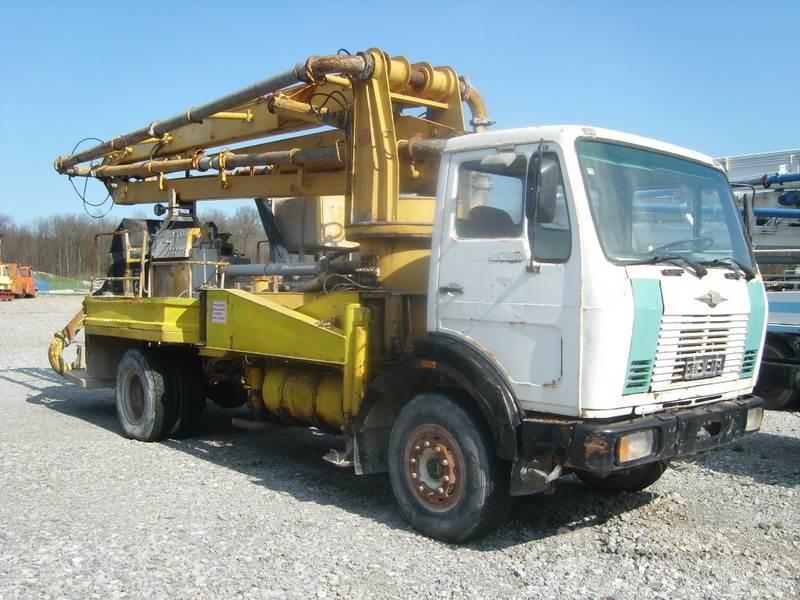 FAP 1620 B45 Camión hormigonera