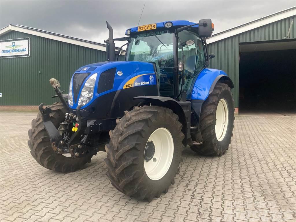 New Holland T6030 RC Tractores