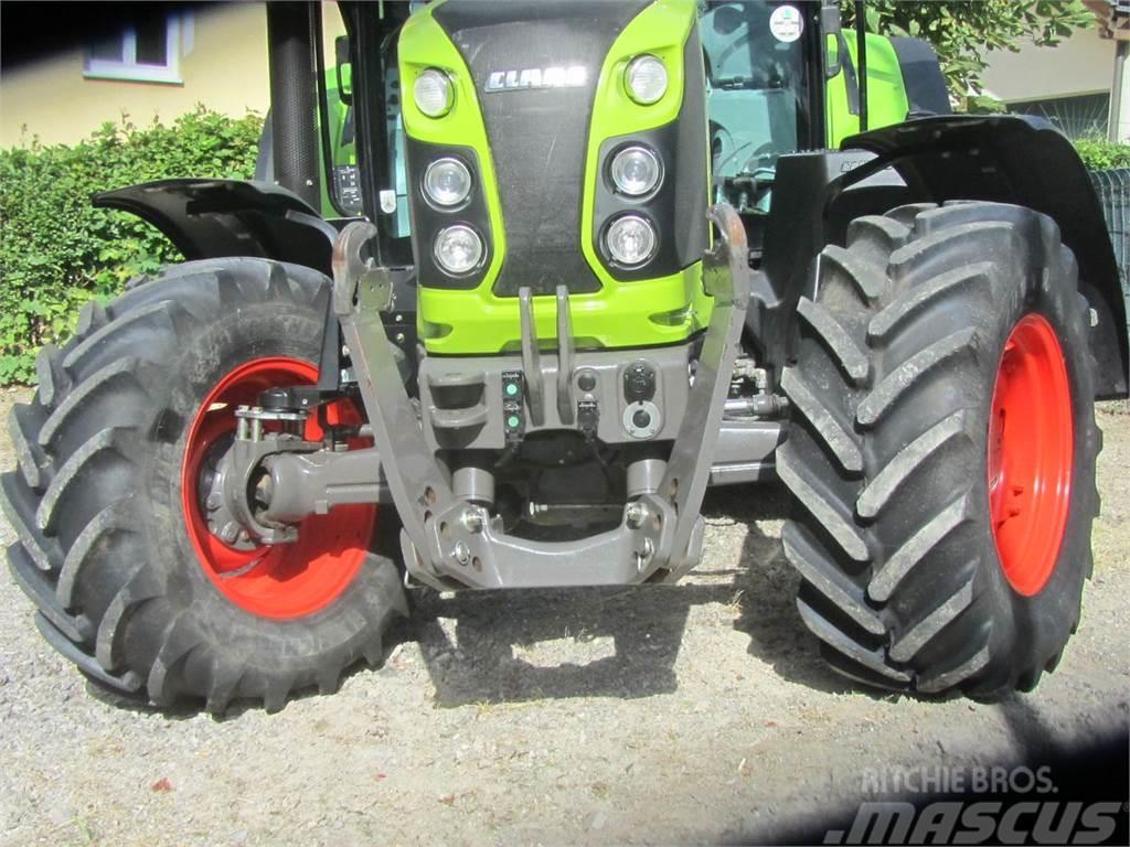 CLAAS Arion 440 Tractores
