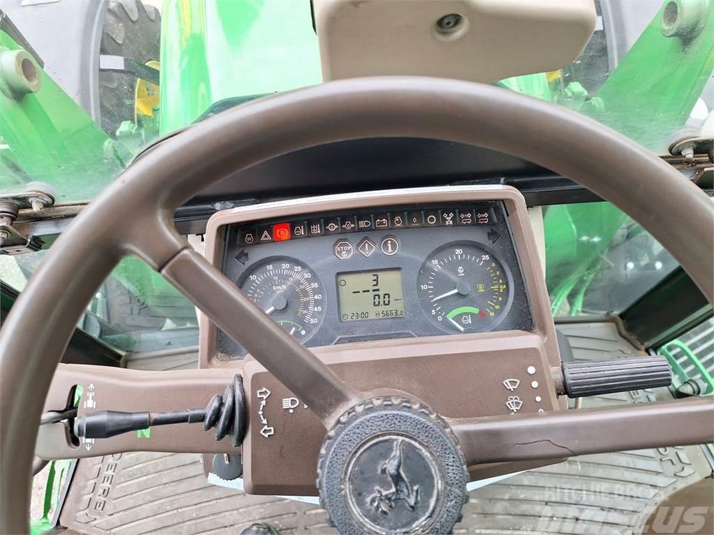 John Deere 5820 Premium Tractores
