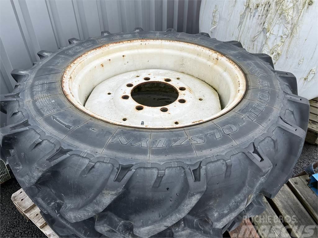 Kleber 13.6-28 + 270/95R48 Neumáticos, ruedas y llantas