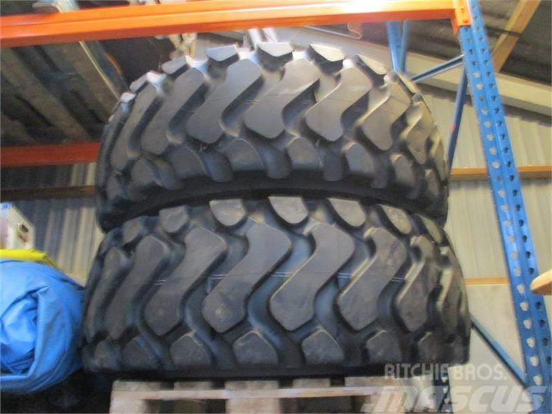 Michelin 20,5R25 Komplet fabriksnyt sæt på Volvo fælge. Neumáticos, ruedas y llantas