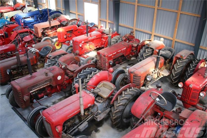  - - -  Ældre blandede traktorer Tractores