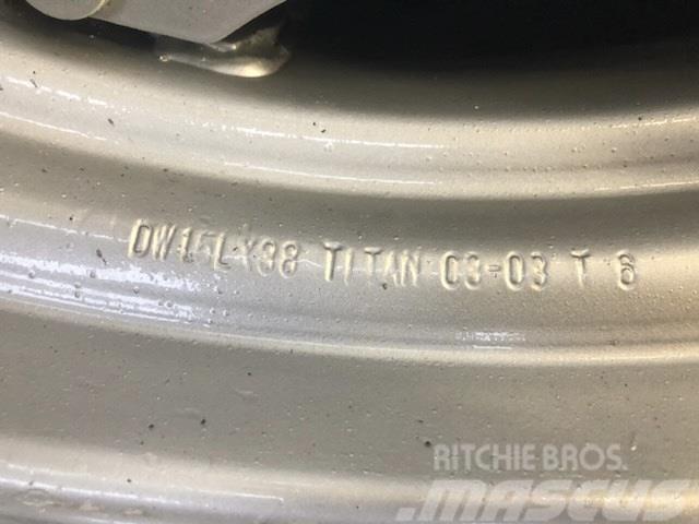 Titan 15x38 10 huls Neumáticos, ruedas y llantas