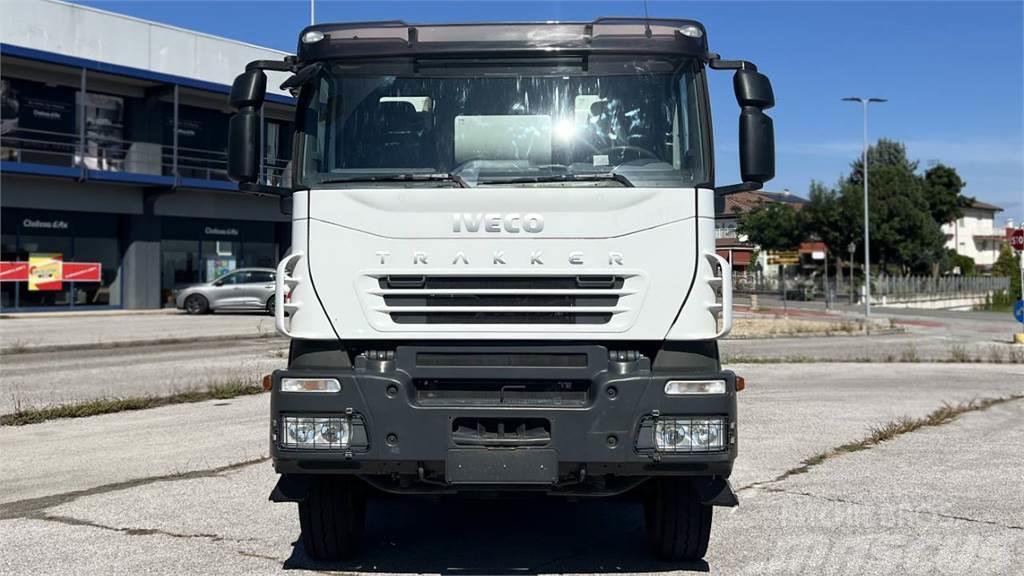 Iveco Trakker 410 8X4 Camiones hormigonera