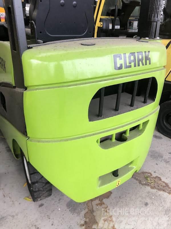 Clark C15D Carretillas diesel