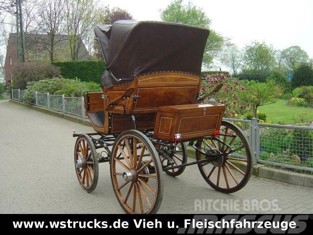  Exclusiver Doktorwagen Inzahlungn. v. Pferden Remolques para transporte de animales
