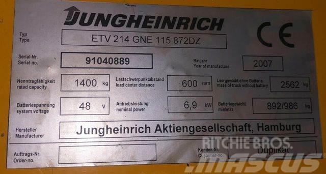 Jungheinrich ETV 214 - 8.42M HUB 3.995 STD. - BATTERIE70% Carretillas retráctiles