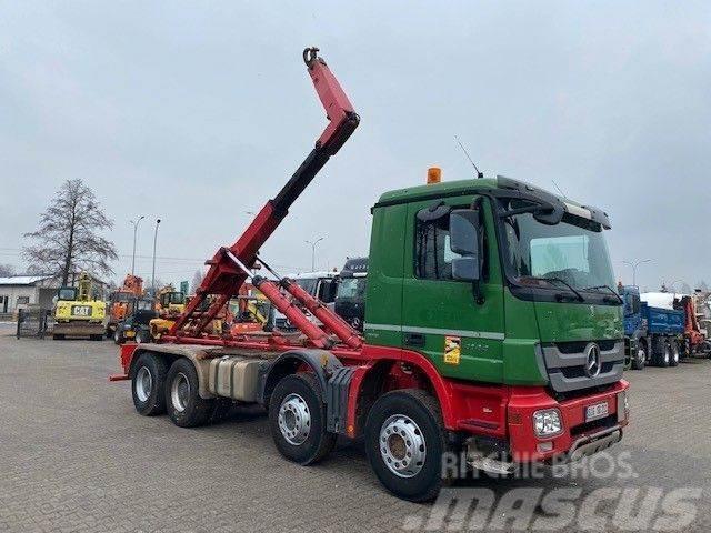 Mercedes-Benz ACTROS 4144 8X4 ABROLLKIPPER HYVALIFT 26.58 Camiones polibrazo
