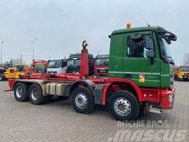 Mercedes-Benz ACTROS 4144 8X4 ABROLLKIPPER HYVALIFT 26.58 Camiones polibrazo