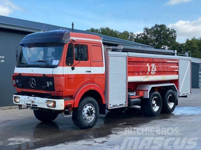 Mercedes-Benz SK 2238 6x2 Feuerwehr Wassertanker Camiones aspiradores/combi