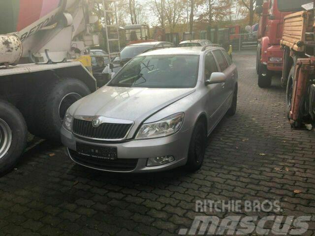 Skoda Octavia Scout Vollausst. 140PS Coches