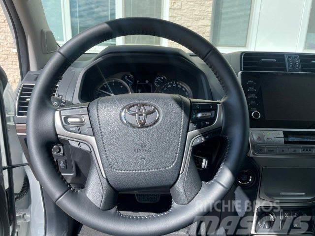 Toyota Land Cruiser 2.8 D-4D Automatik vin 055 Furgonetas caja abierta
