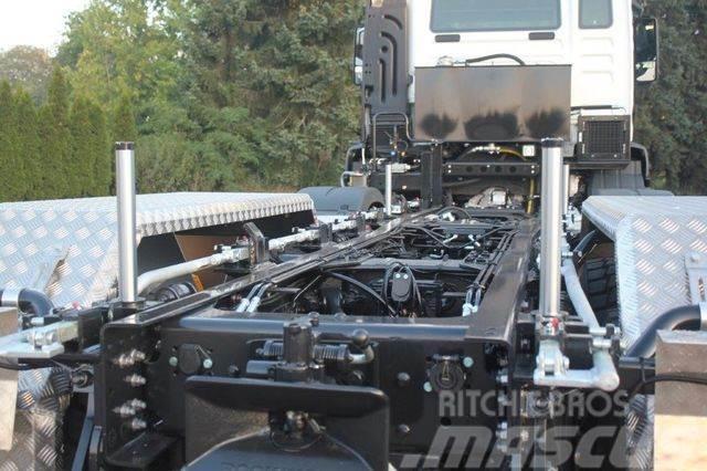 Volvo FMX 460 8x4 / WECHSELSYSTEM KIPPER+MISCHER Camiones hormigonera