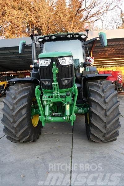 John Deere 6R215 ComandPro Tractores