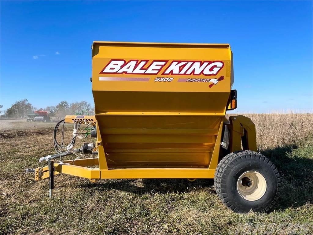 Bale King 5300 Desmenuzadoras, cortadoras y desenrolladoras de pacas
