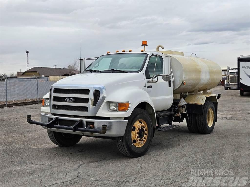 Ford F-750 Camiones cisterna
