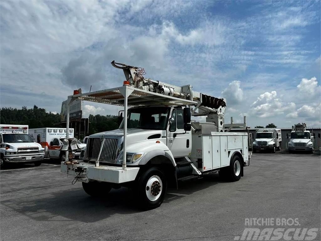 International 7300 SFA 4X4 Camiones de perforación móvil