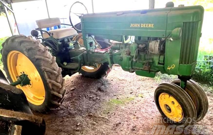 John Deere 40 series Tractores