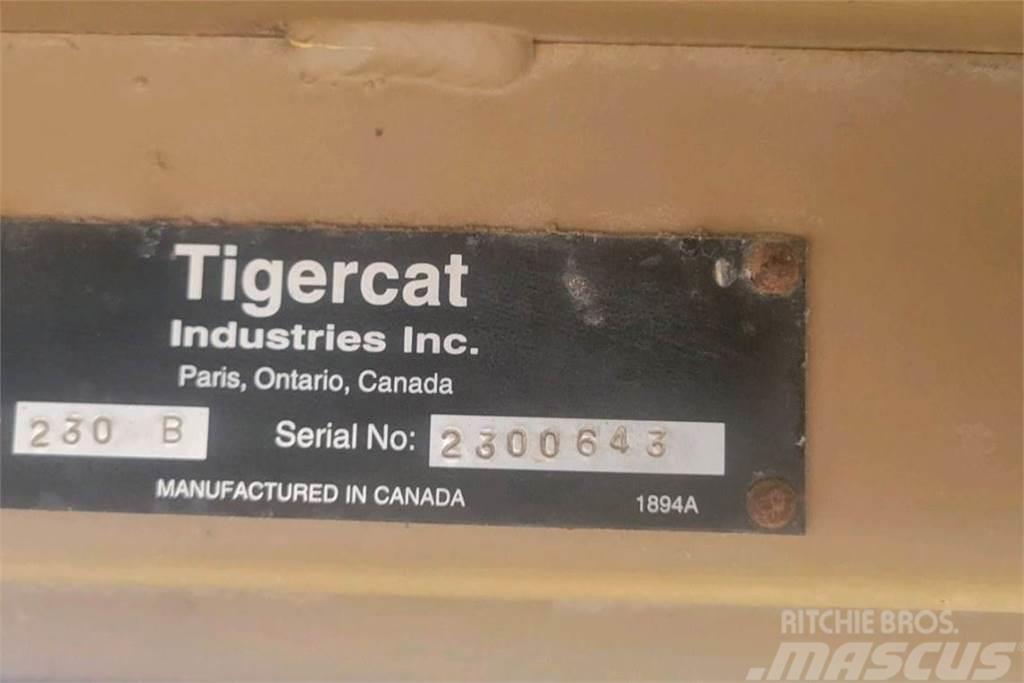 Tigercat 230B Cargadora forestal