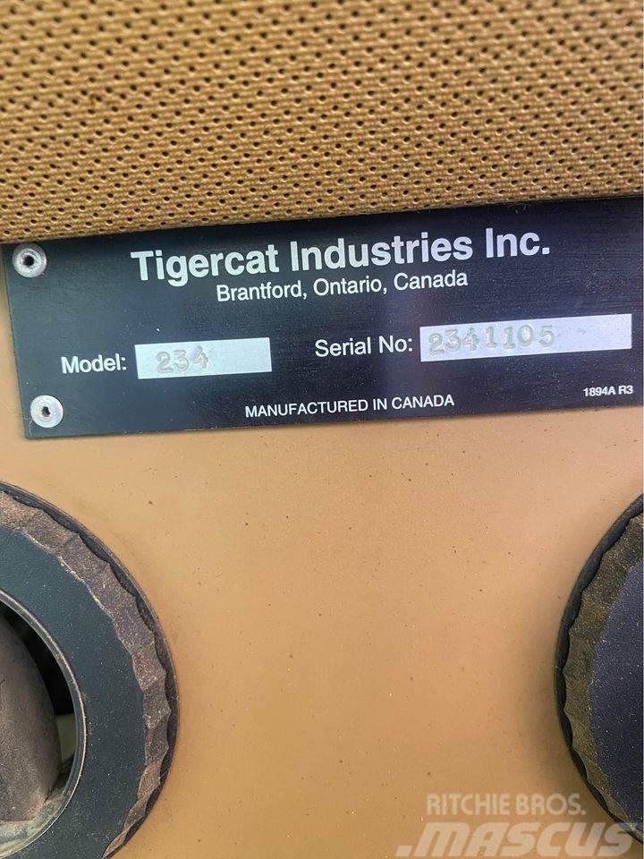 Tigercat 234 Cargadora forestal