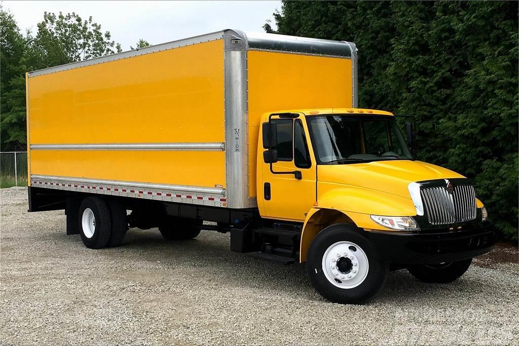 International 4300 SBA 4X2 Camiones caja cerrada