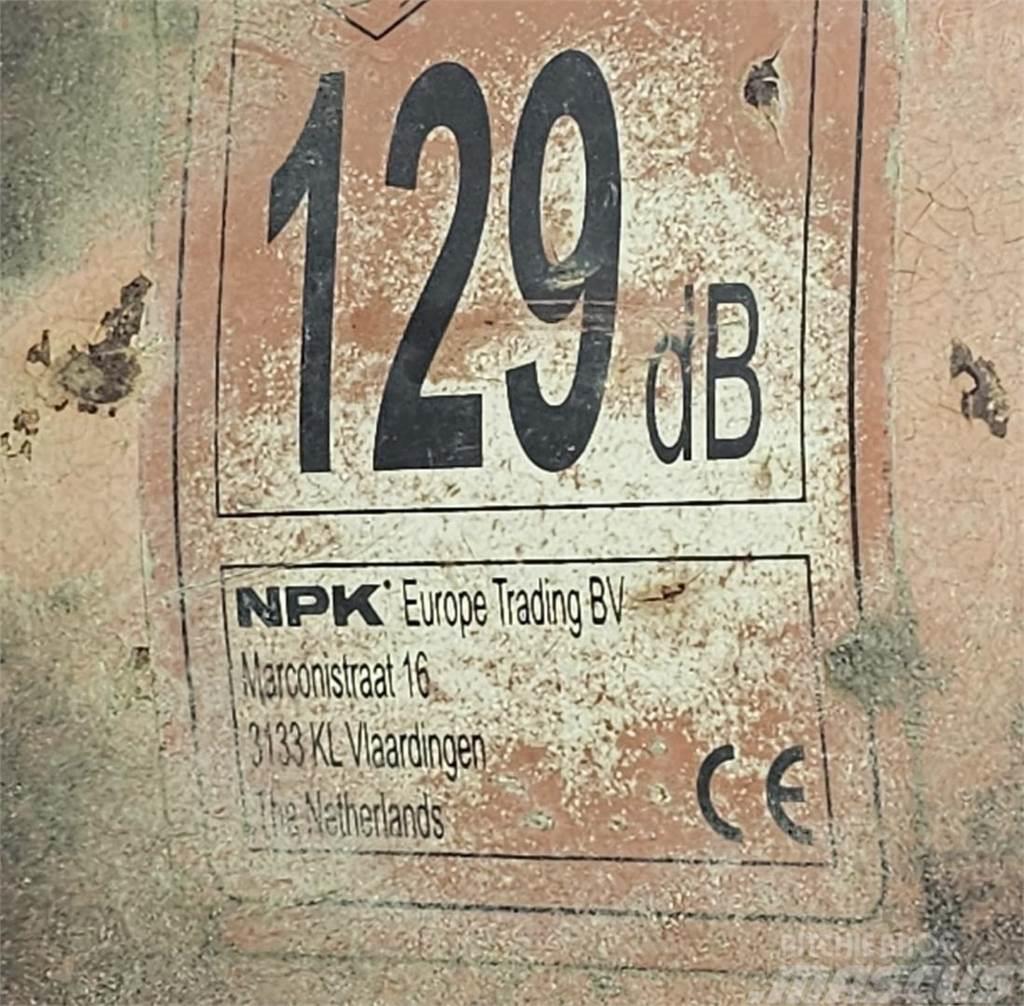 NPK E-210 C iskuvasara NTP10 kiinnikkeellä Martillos hidráulicos