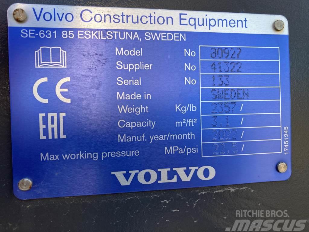 Volvo TUKKIKOURA 3,1 KUUTION + TAPPIKIINNITYS Otros equipamientos de construcción
