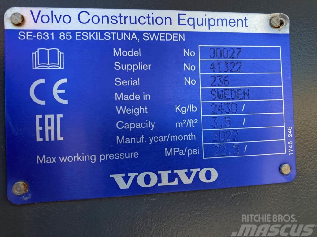 Volvo TUKKIKOURA 3,5 KUUTION + PIKALIITIN VERSIO Otros equipamientos de construcción