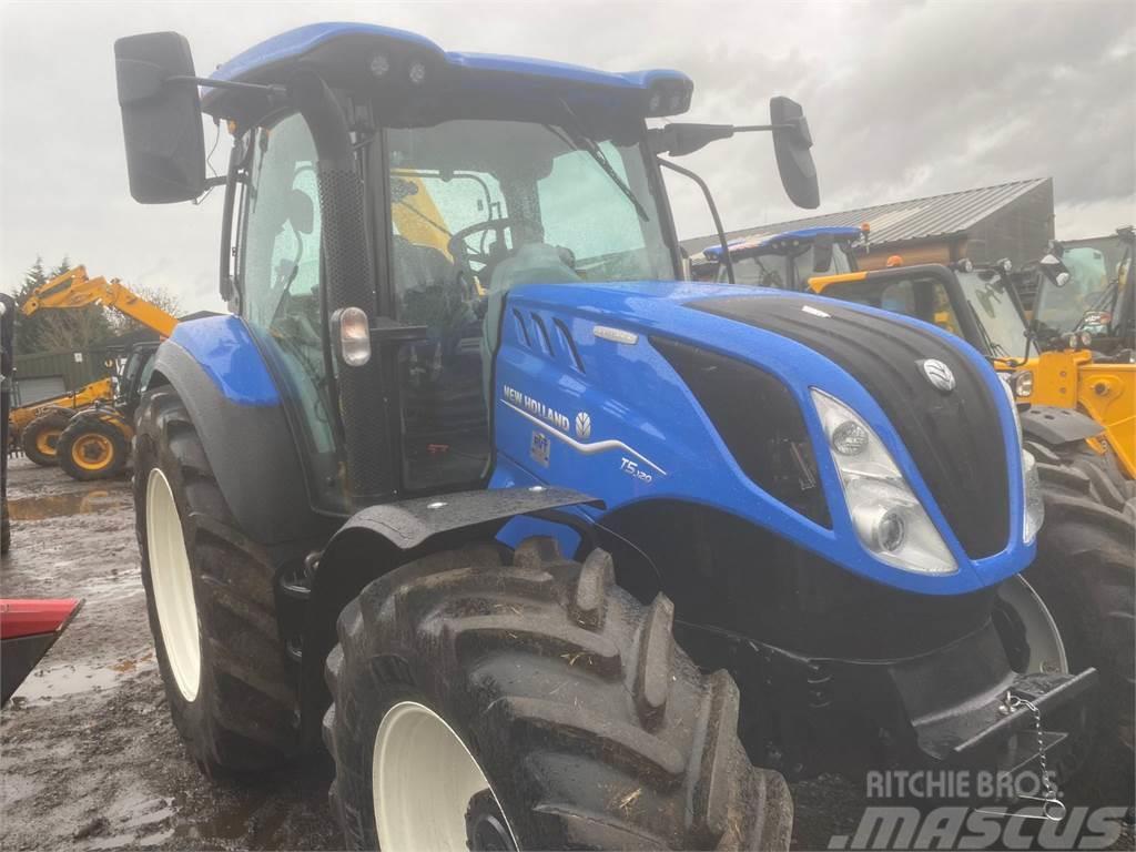 New Holland T5.120 Dynamic Command Tractores