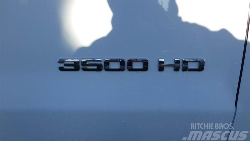 Chevrolet Silverado 3500HD Vehículos - Taller