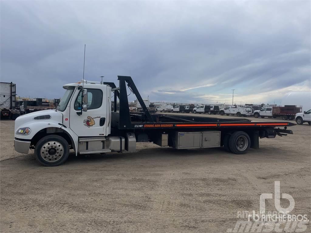 Freightliner M2 106 Camiones portacoches
