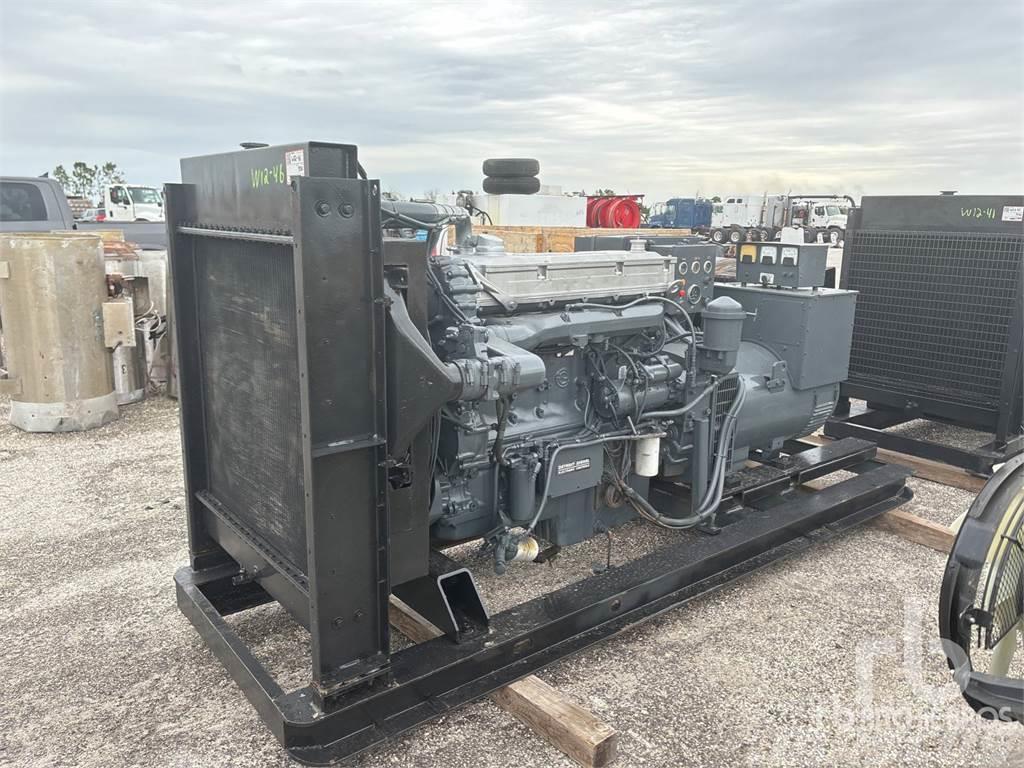 Newage 350 kW Skid-Mounted Generadores diesel