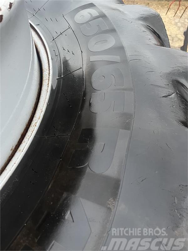 AP 650/65R42 Michelin dæk. Ruedas dobles