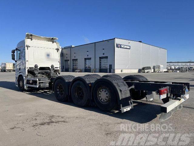 Scania R 540 B8x4*4NB Camiones chasis
