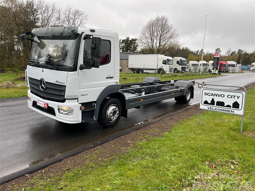 Mercedes-Benz Atego 1523 Camiones chasis